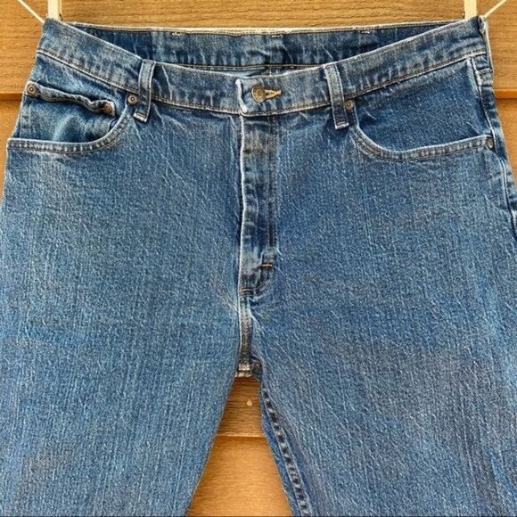 Vintage Wrangler Y2K Regular Fit Lightly Distressed and Faded Loose Fit Jeans - Picture 4 of 12